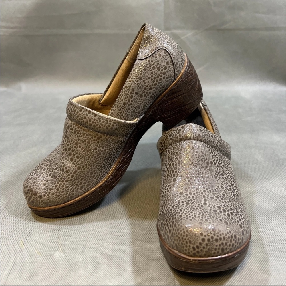 B.O.C Gray Mules Sz. 8